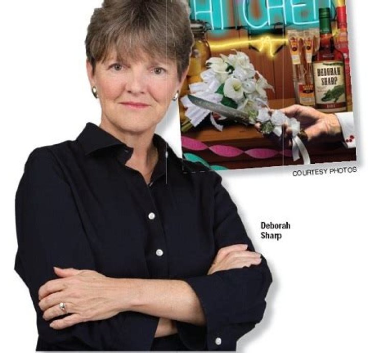 Deborah Sharp And NBC Journalist, Kerry Sanders Are Married Since 1989.