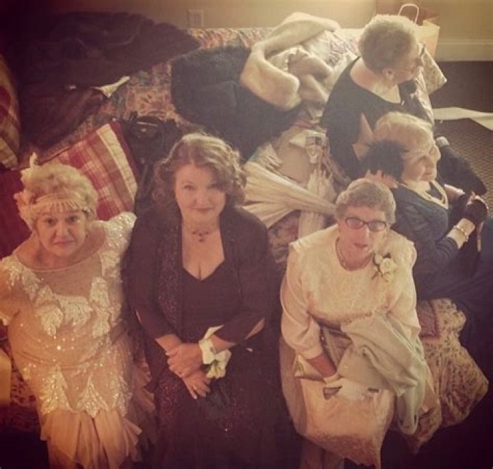 Debra Kelly Parents: Meet James, Lucie Kelly And Siblings