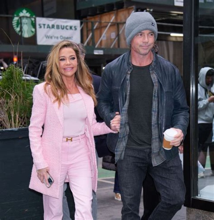 Denise Richards Denies Fraud Charges
