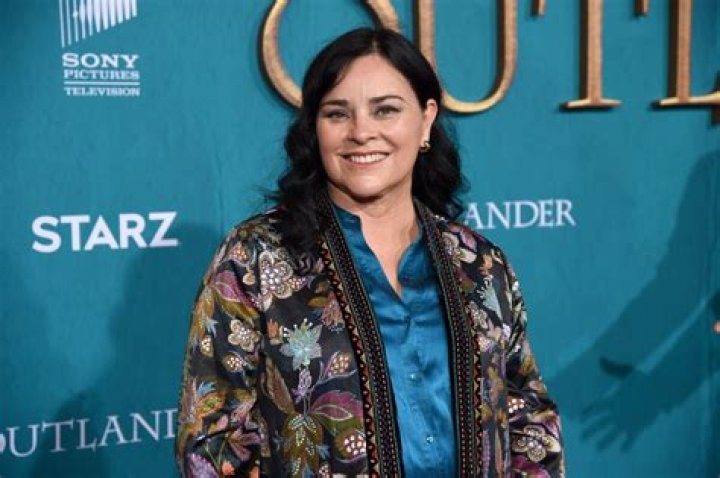 Diana Gabaldon - Age, Family, Bio
