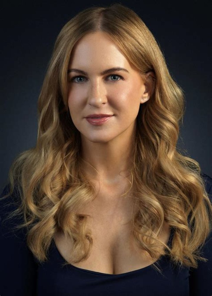 Diane Jennings - Trivia, Family, Bio