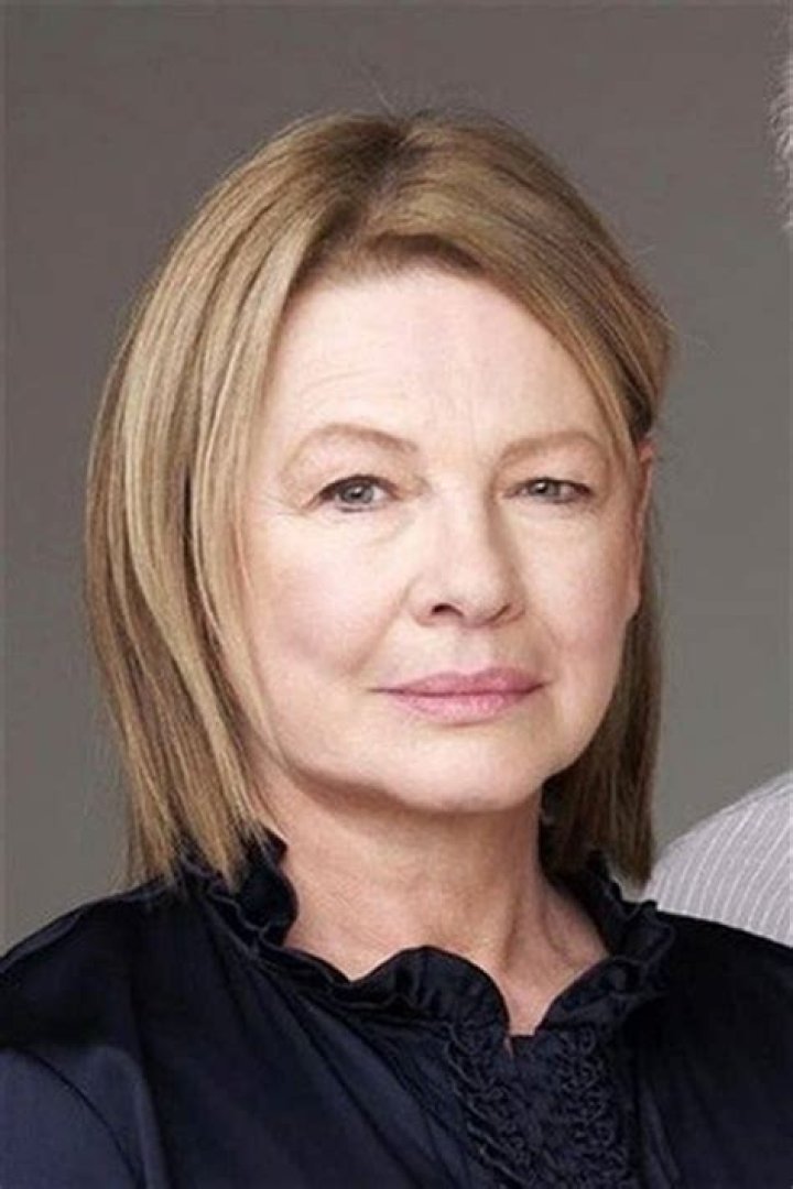 Dianne Wiest Net Worth - Wiki, Age, Weight and Height, Relationships, Family, and More
