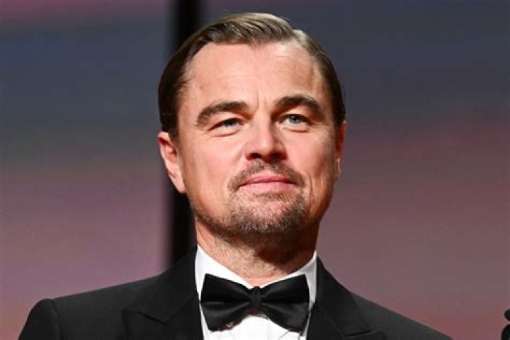 Did Leonardo DiCaprio dump Blake Lively because of his mom?