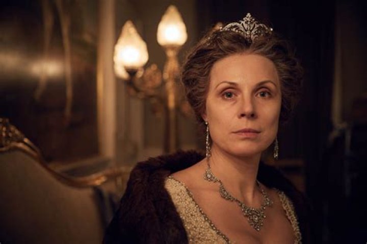 The Russian Actress, Dina Korzun Has Three Children And $1 Million Net Worth.