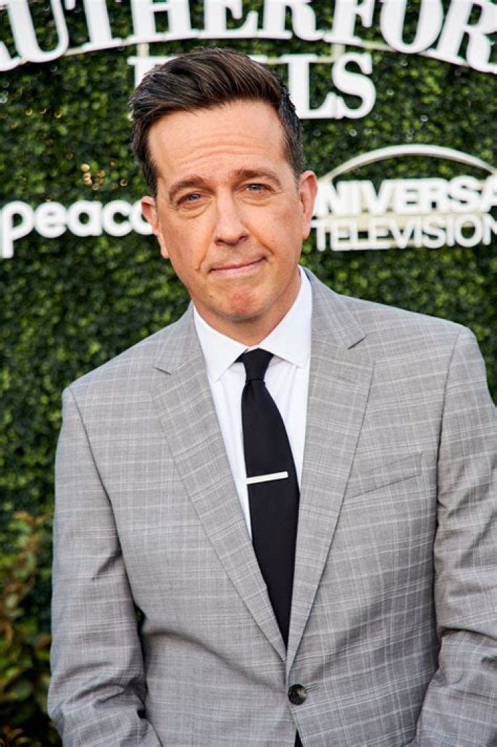 Ed Helms Net Worth - Wiki, Age, Weight and Height, Relationships, Family, and More