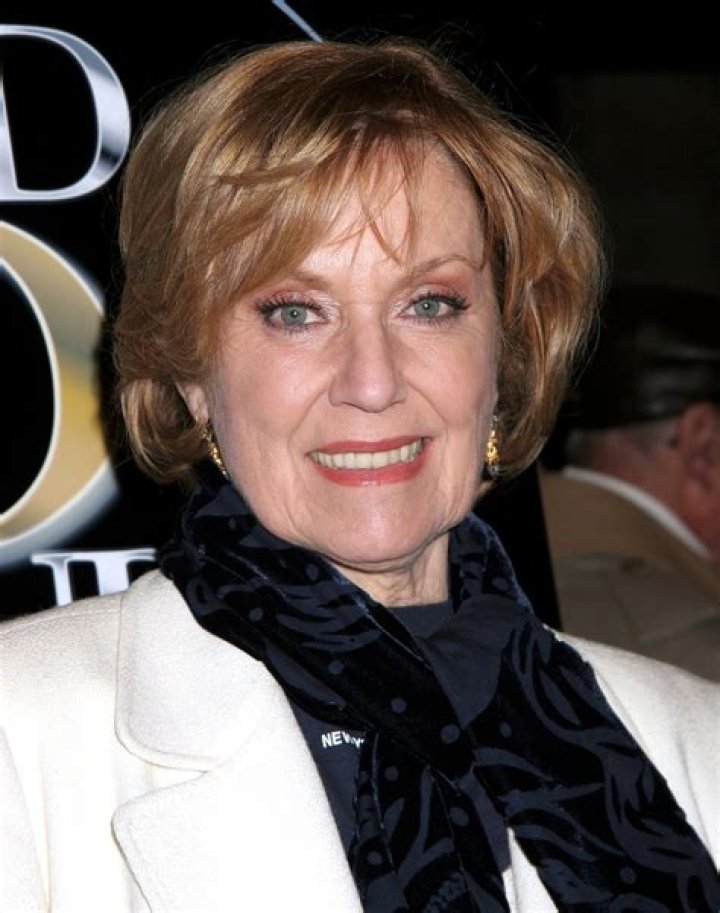 Elizabeth Hubbard - Trivia, Family, Bio
