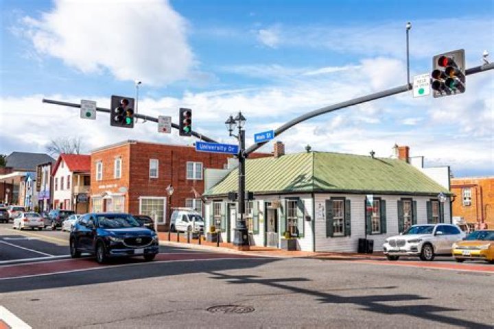 Celebrities Born In Fairfax, Virginia