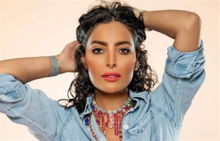 Fatma Al Safi - Age, Family, Bio