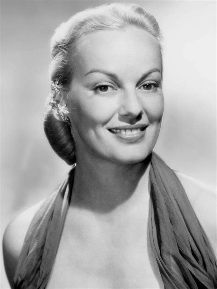 Faye Emerson - Trivia, Family, Bio