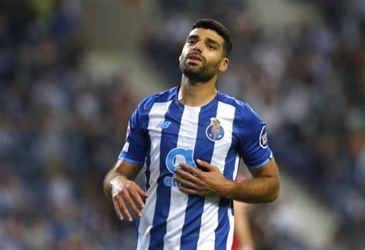 FC Porto Striker Mehdi Taremi Net Worth 2022