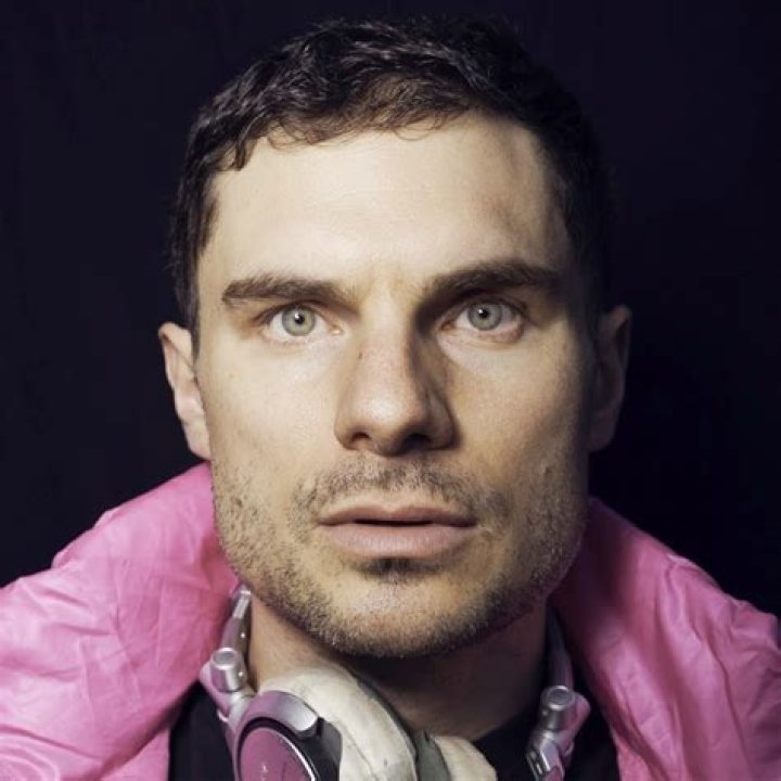 Flula Borg Net Worth - Wiki, Age, Weight and Height, Relationships, Family, and More
