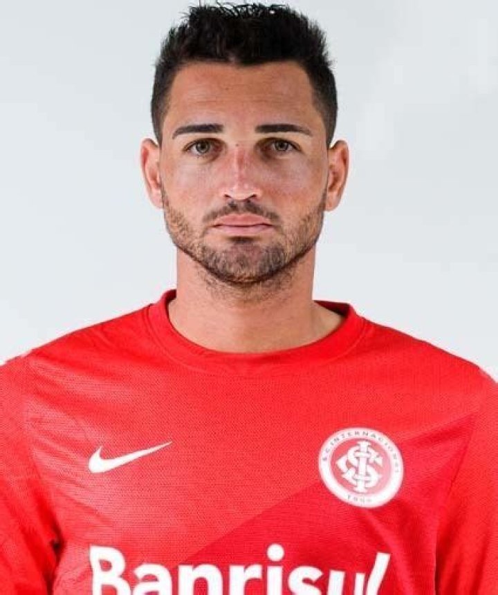 Gilberto Oliveira Souza Júnior - Age, Family, Bio