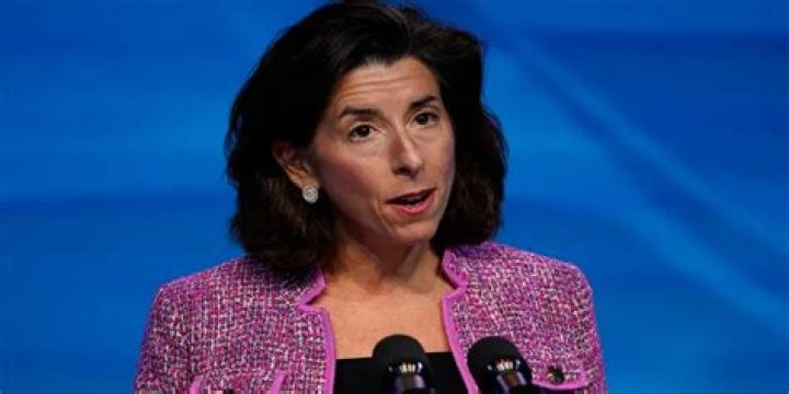 Gina Raimondo Bio, Age, Facts, Husband, Net worth, Kids