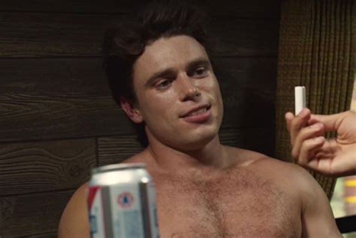 Who does Gus Kenworthy play in American Horror Story season 9?