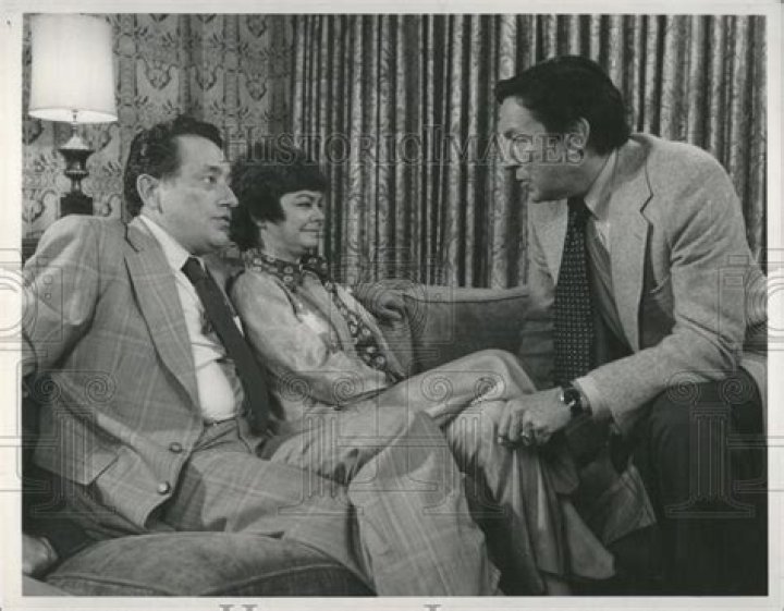 Gwen Hill - Trivia, Family, Bio