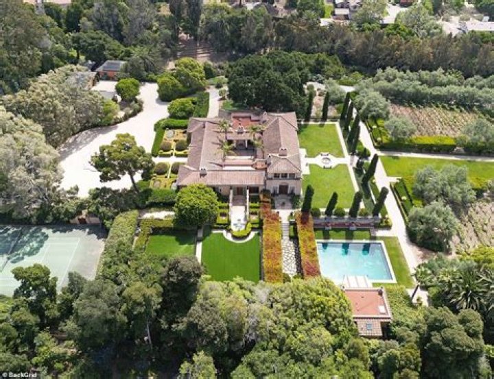 Gwyneth Paltrow shows off her Montecito mansion, complete with ‘avant garde’ art
