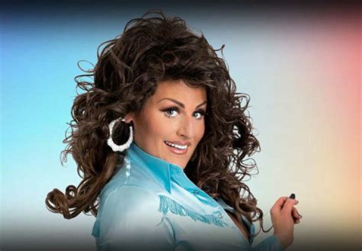 Hannah Dasher - Age, Family, Bio