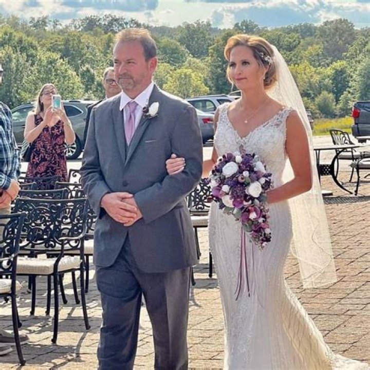 Heather Waldman Bio: Age, Husband, Married, Height & Family