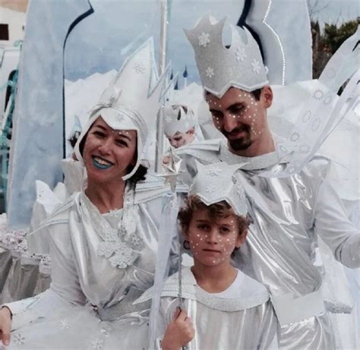 Hilaria Baldwin Brother Jeremy Hayward-Thomas, Family And Ethnicity