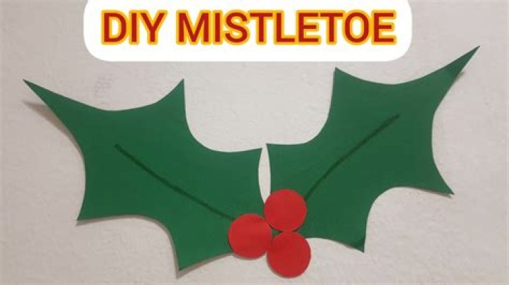 How do you make a mistletoe out of paper?