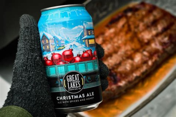 How many calories are in Great Lakes Christmas Ale?