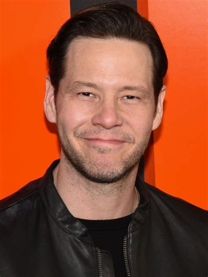 13 Facts About Ike Barinholtz - Know His Bio, Movies and Relationship