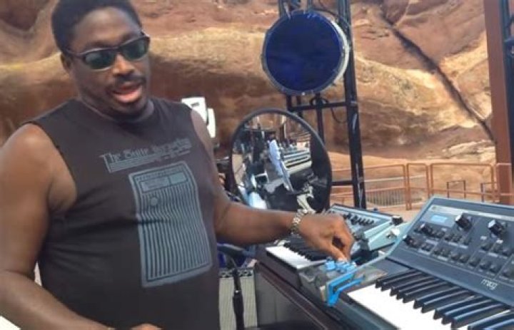 Ikey Owens - Trivia, Family, Bio