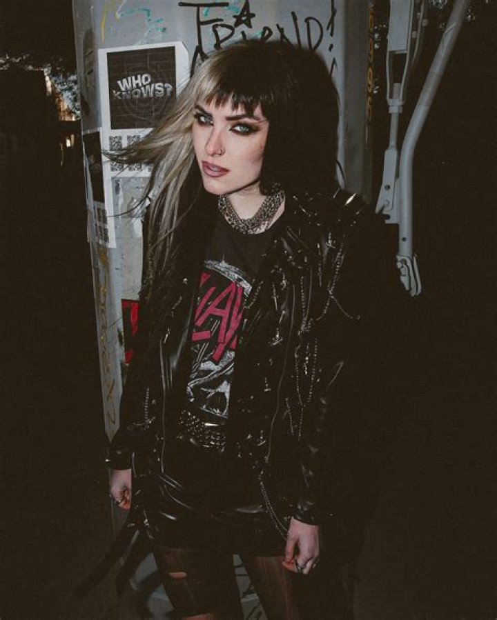 Indiefoxx - Age, Family, Bio