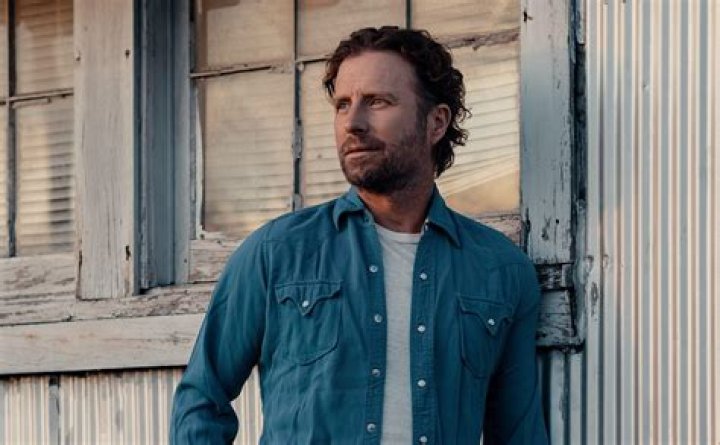 Is Dierks Bentley Gay? Age, Height, Net Worth