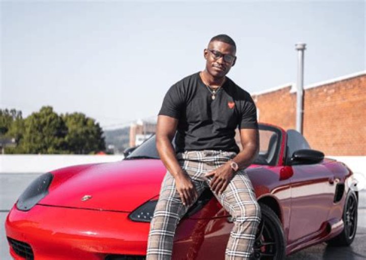 Is Jaylan Mobley Gay? Truth About His Sexuality