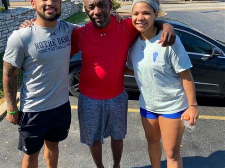 Is Kyren Williams Gay: Girlfriend Or Partner 2023