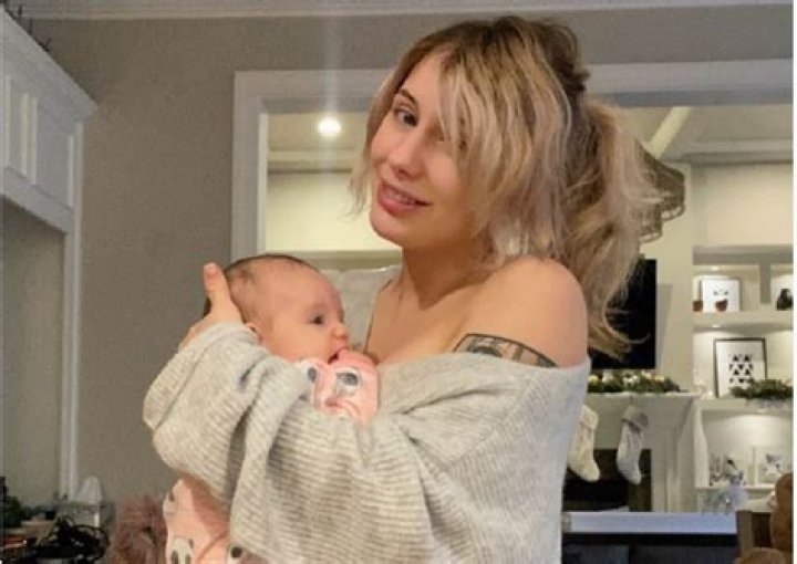 Is Liz Katz Pregnant In 2024? H2O Delirious Wife Weight Gain And Baby News