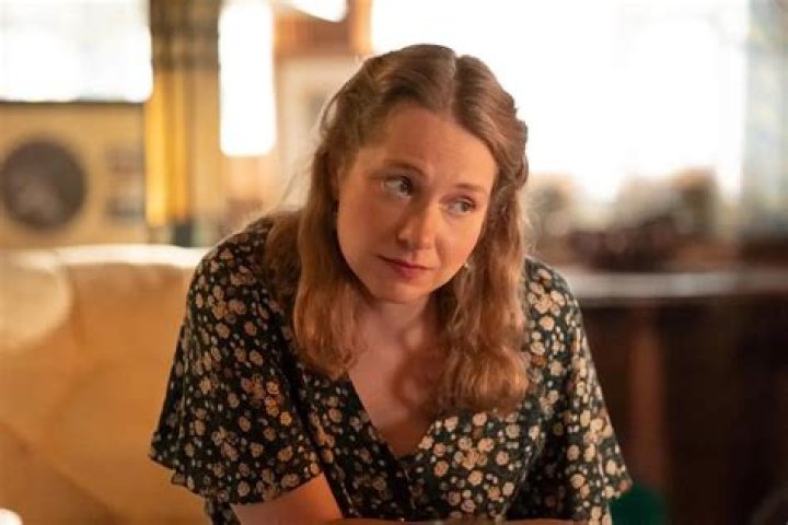 Is Merritt Wever Pregnant In 2023 With Partner? Baby Bump