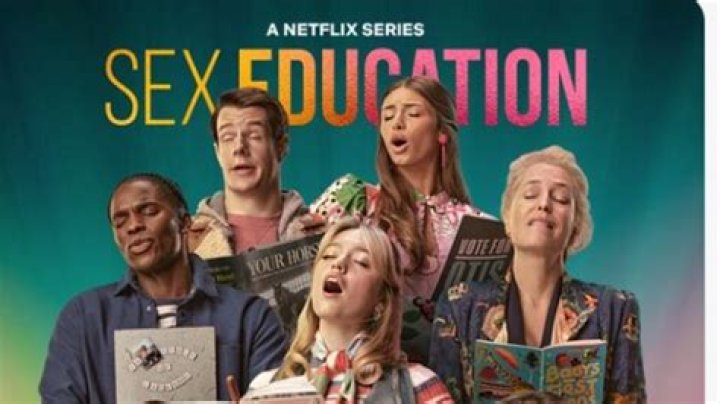 Is Moordale Secondary School shutting down in Sex Education season 3?