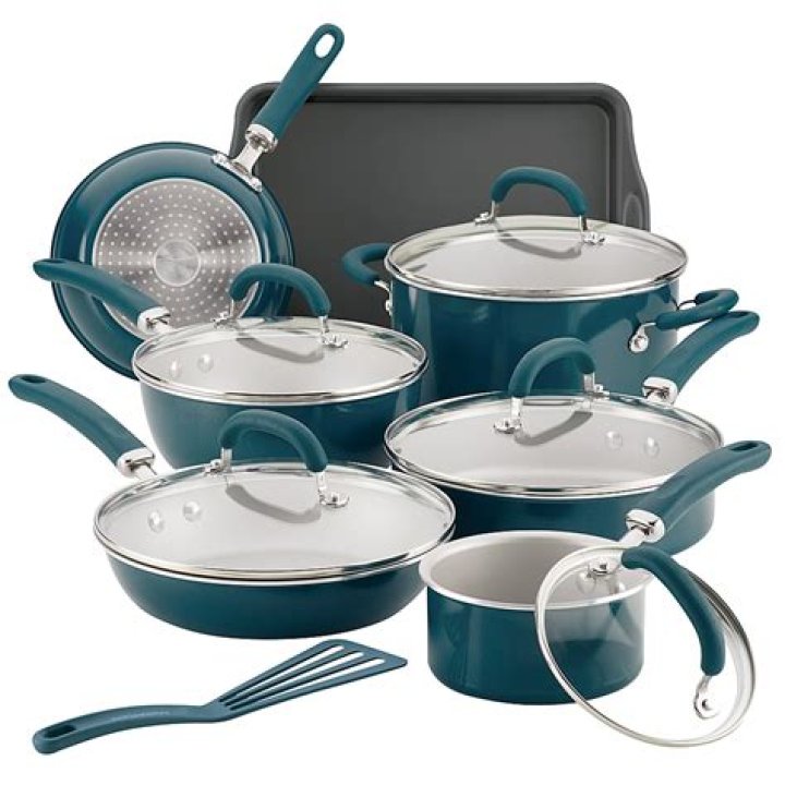 Is Rachael Ray cookware healthy?