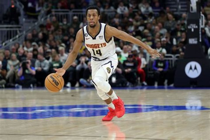 Ish Smith Bio (Wiki) 