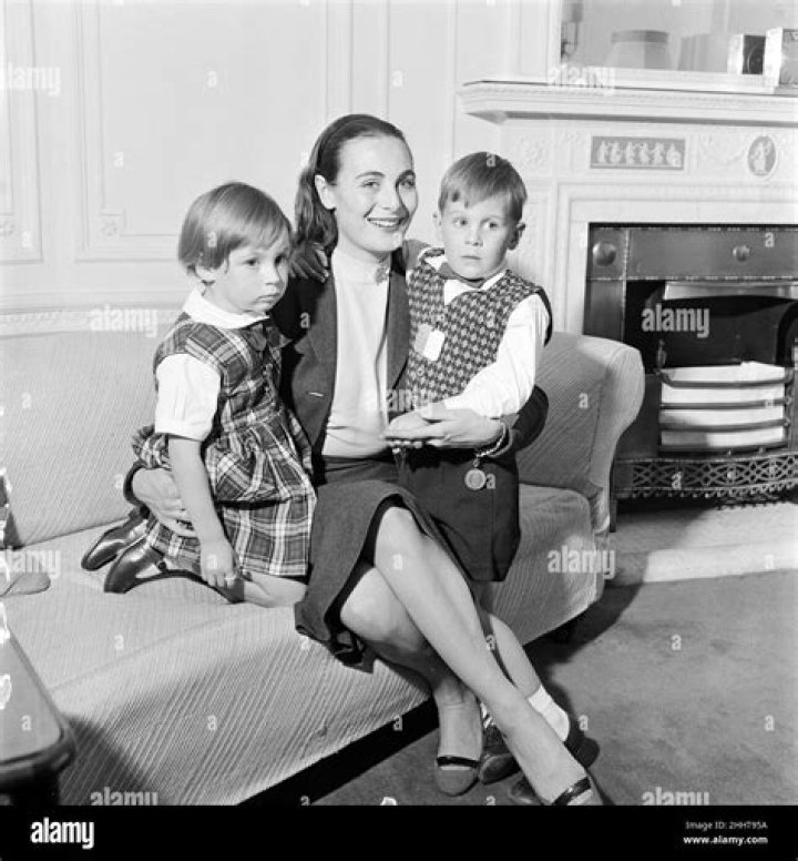 Is He Married to Shannan Click? Kids Family And Net Worth