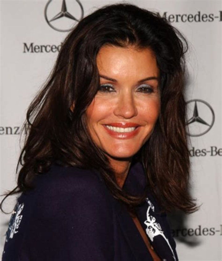 Janice Dickinson - Age, Family, Bio