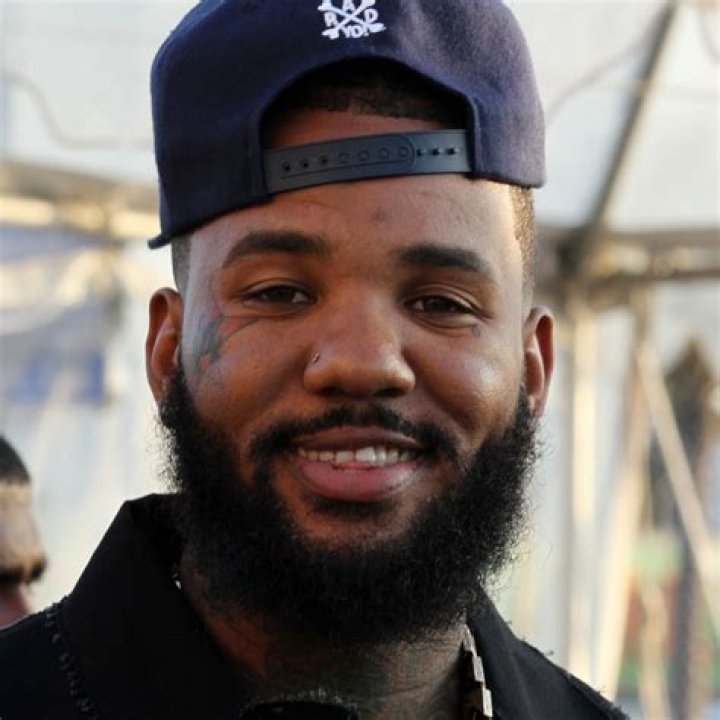 Rappers Born January 30 | Famous Birthdays