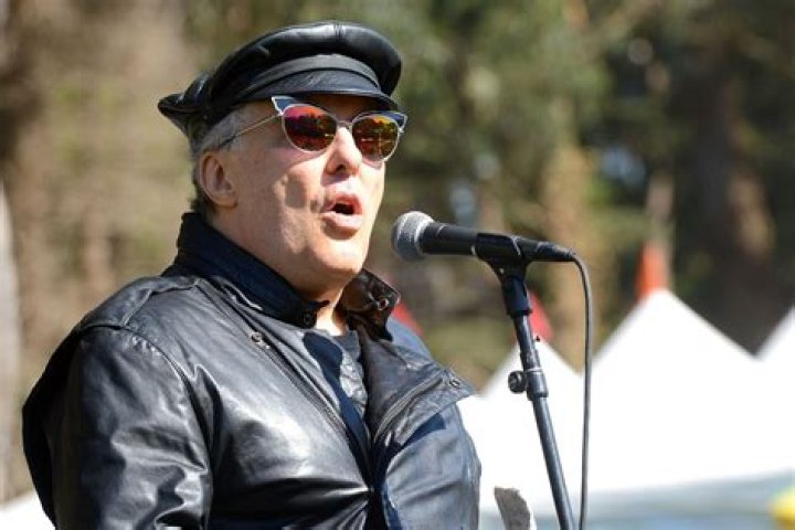 Jello Biafra Net Worth - Wiki, Age, Weight and Height, Relationships, Family, and More