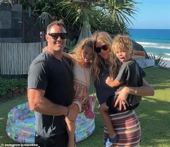Jennifer Hawkins delivers her first child, cute little daughter named Frankie Violet Hawkins Wall with husband Jake Wall!