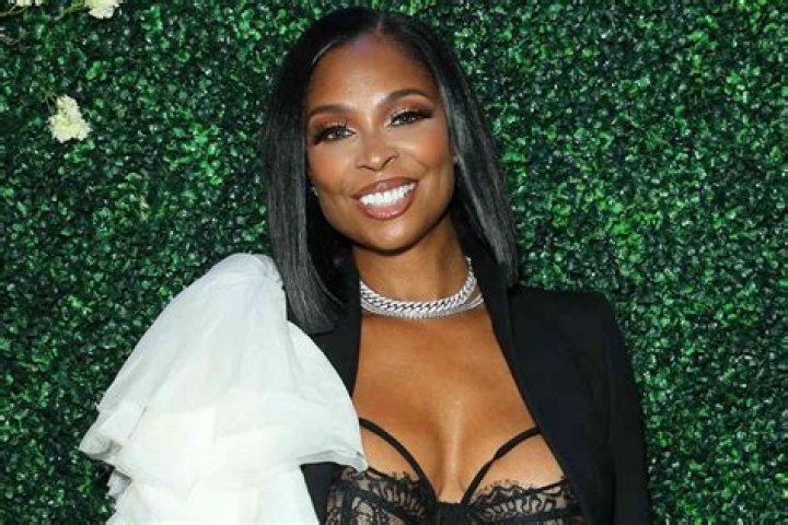 Jennifer Williams - Age, Family, Bio