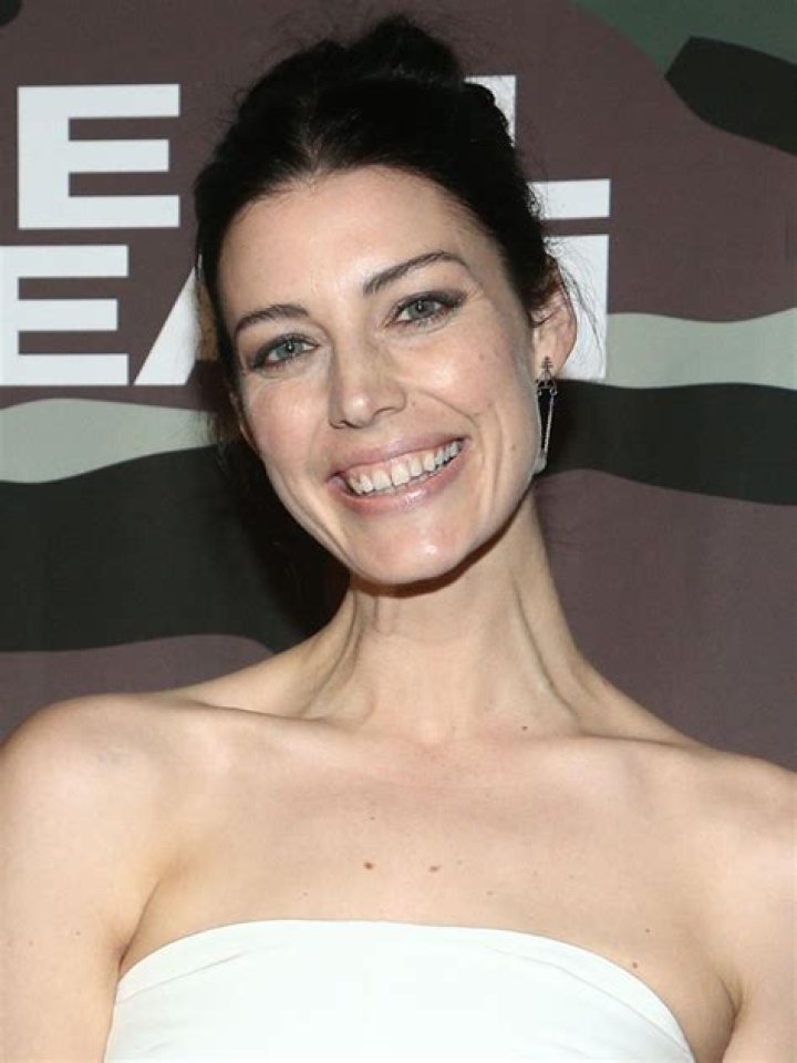 Jessica Pare - Age, Family, Bio