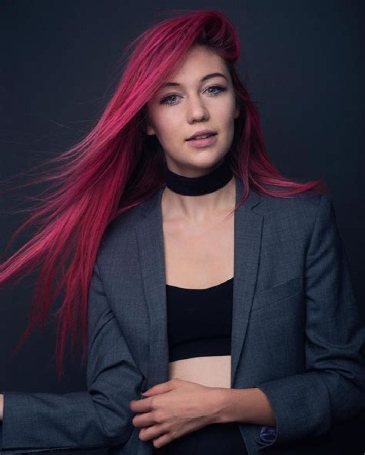 Jessie Paege - Age, Family, Bio