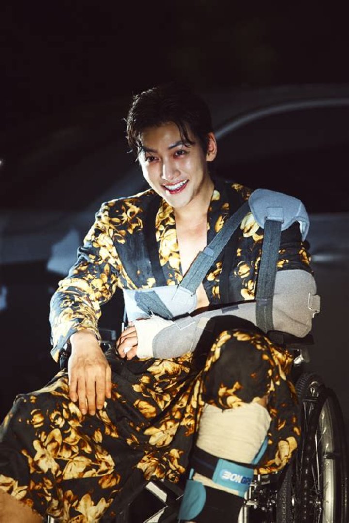 Is Korean Actor Ji Chang-Wook Dating His Girlfriend? Know His Personal Life And Relationship Status