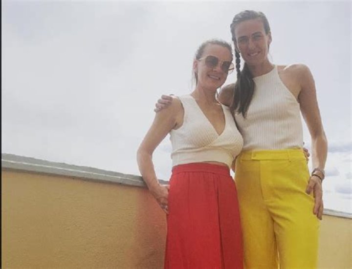 Jill Scott Sexuality: Is She Lesbian? Partner And Dating History