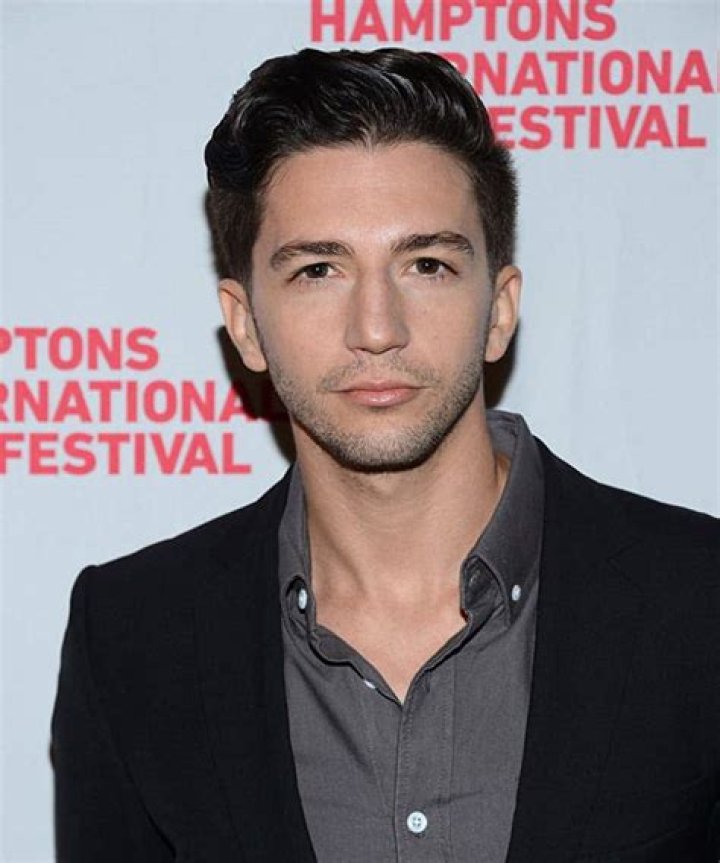 John Magaro Bio (Wiki) 
