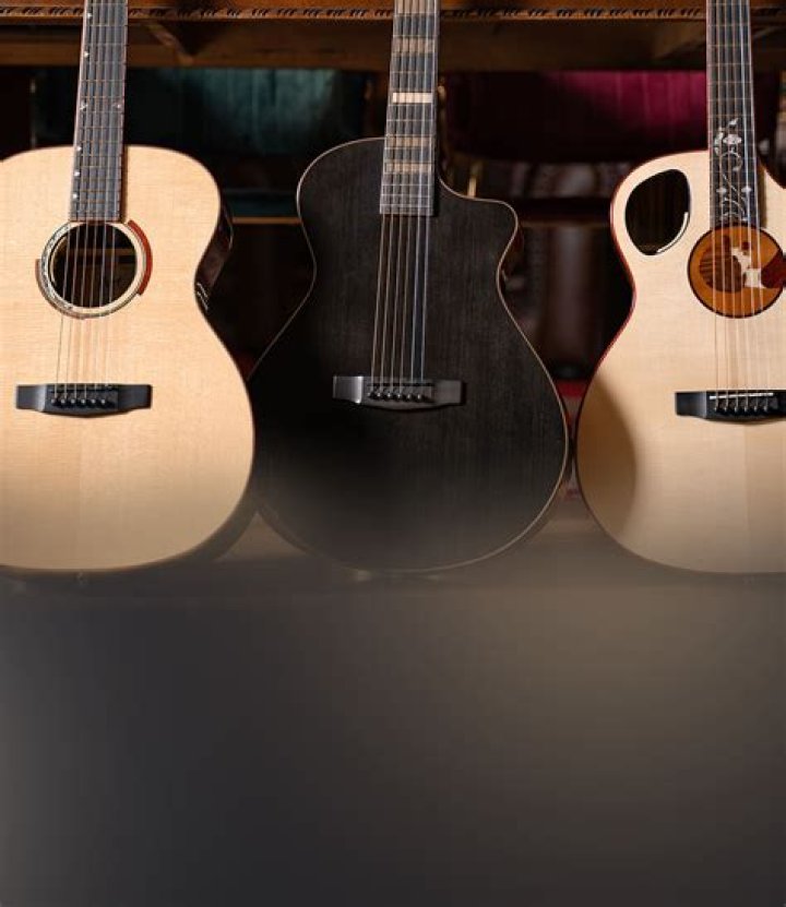 Johnny Cortés - Age, Family, Bio