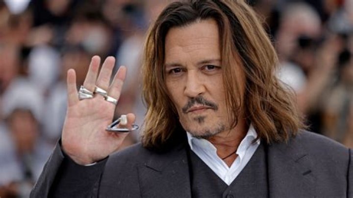 	Johnny Depp got a standing ovation at the Cannes Film Festival premiere of his film	