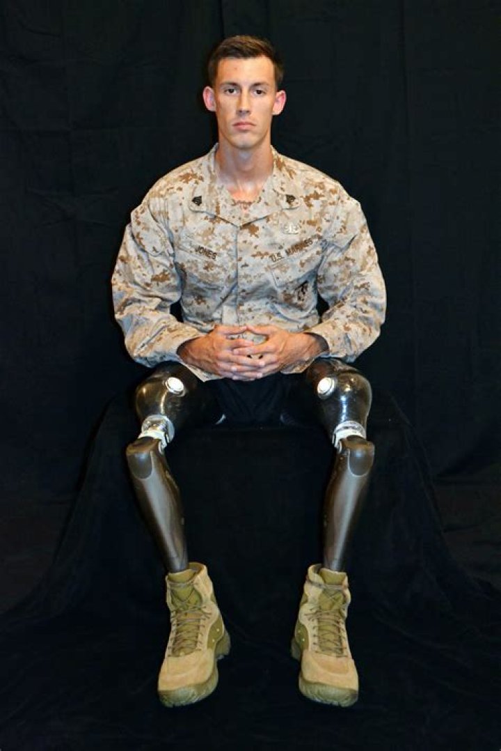 Johnny Jones - Age, Family, Bio